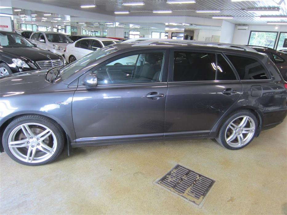 Toyota Avensis 2006