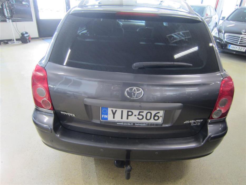 Toyota Avensis 2006
