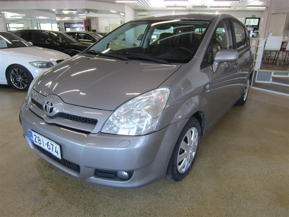 Toyota Corolla Verso 2005