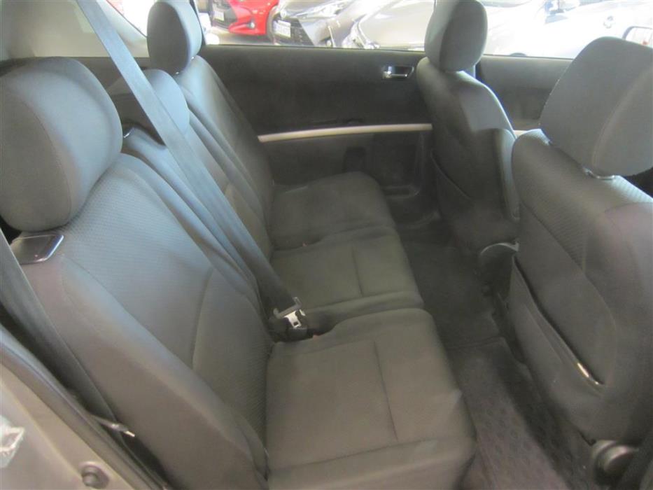 Toyota Corolla Verso 2005