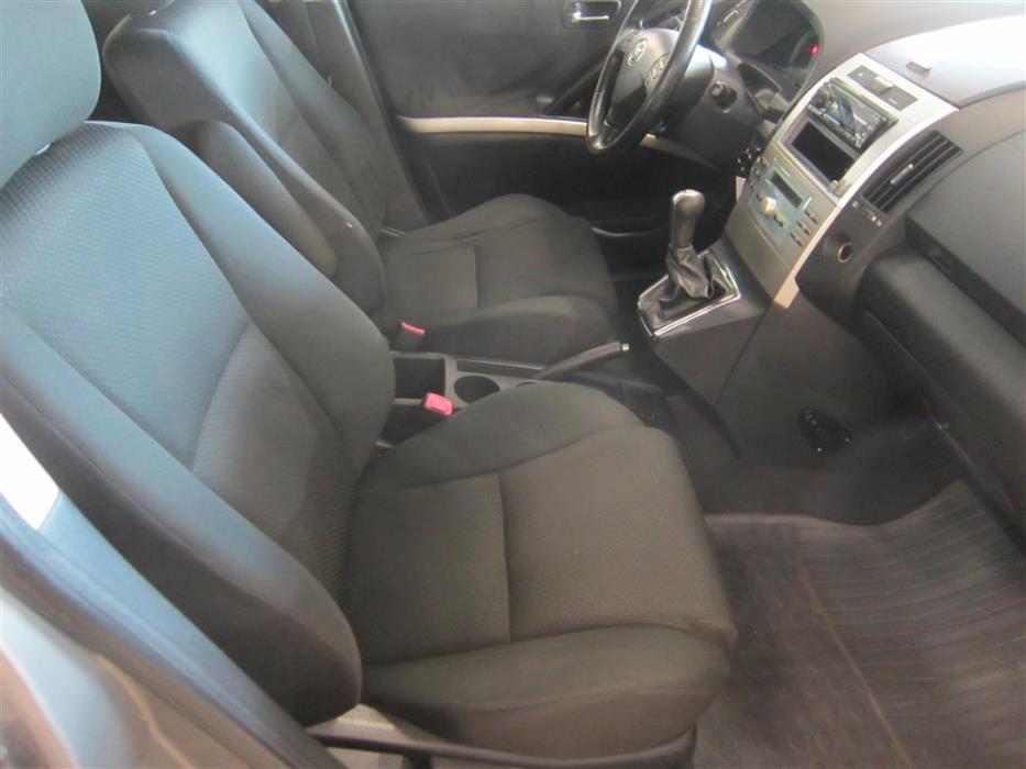 Toyota Corolla Verso 2005