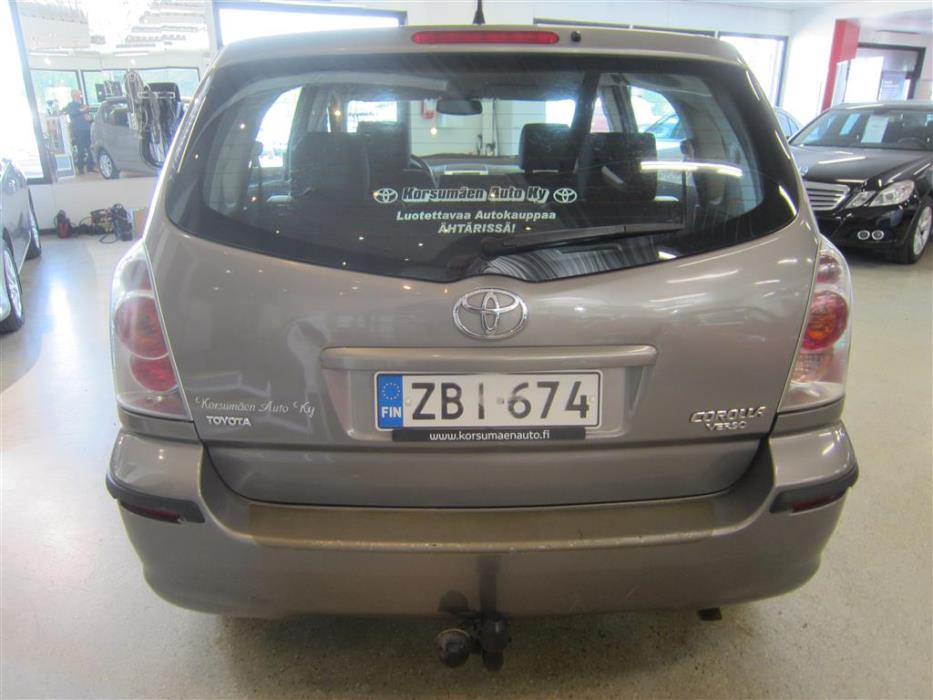 Toyota Corolla Verso 2005