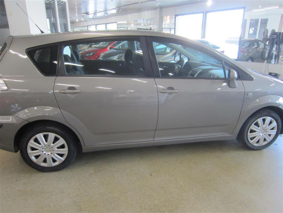 Toyota Corolla Verso 2005