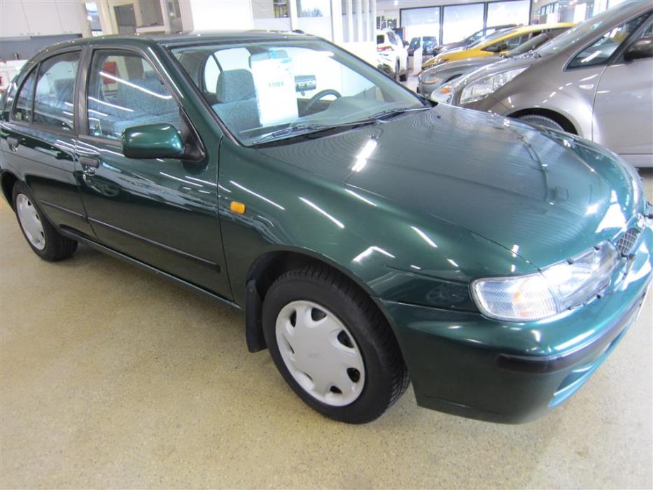 Nissan Almera 1999