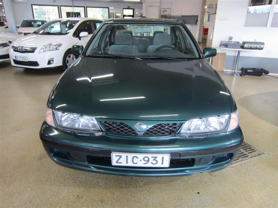 Nissan Almera 1999