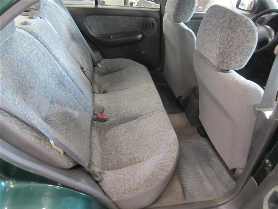 Nissan Almera 1999