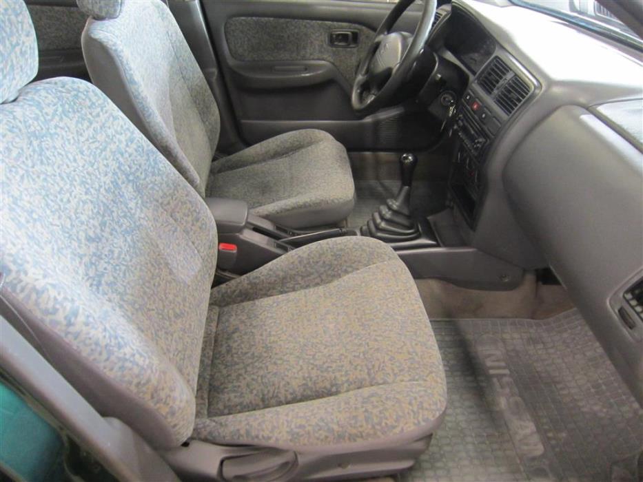 Nissan Almera 1999
