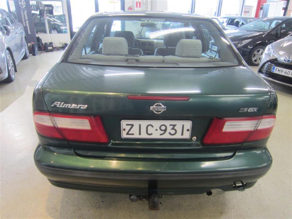 Nissan Almera 1999