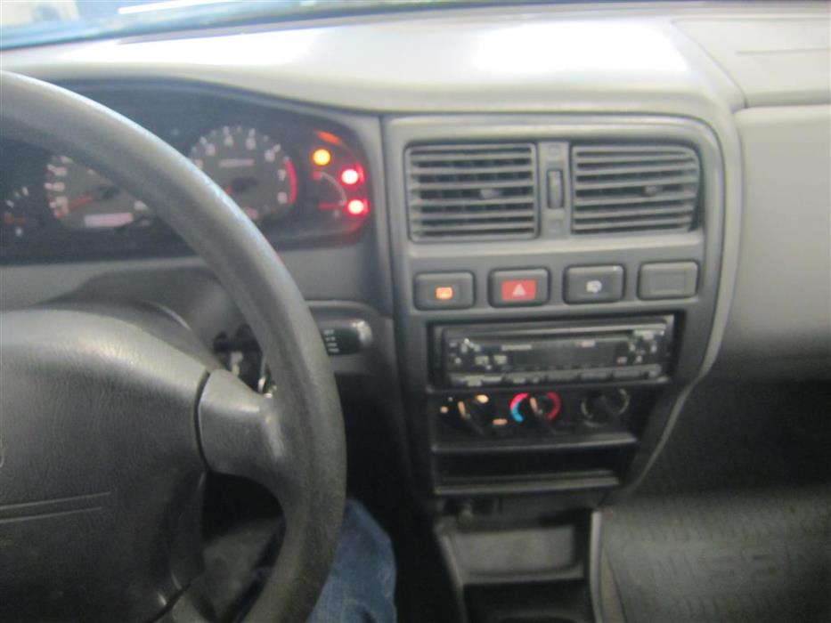 Nissan Almera 1999