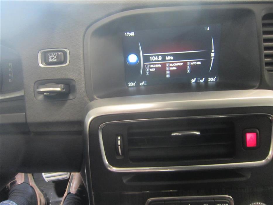 Volvo V60 2015