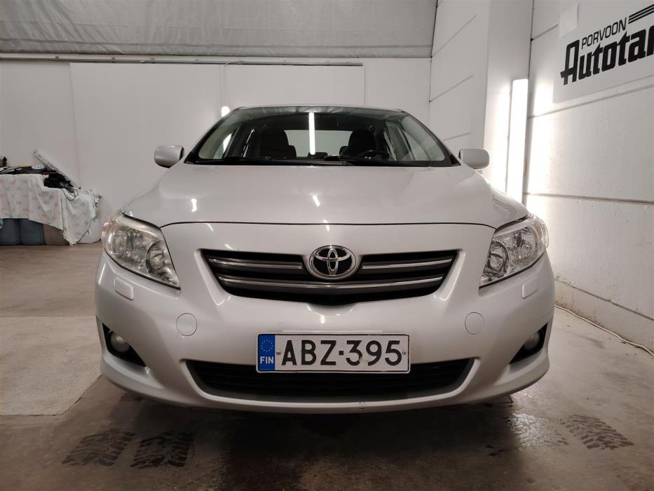 TOYOTA COROLLA 2009