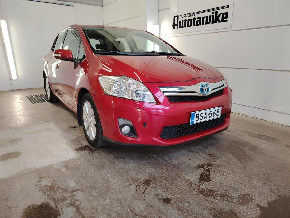 TOYOTA AURIS 2012