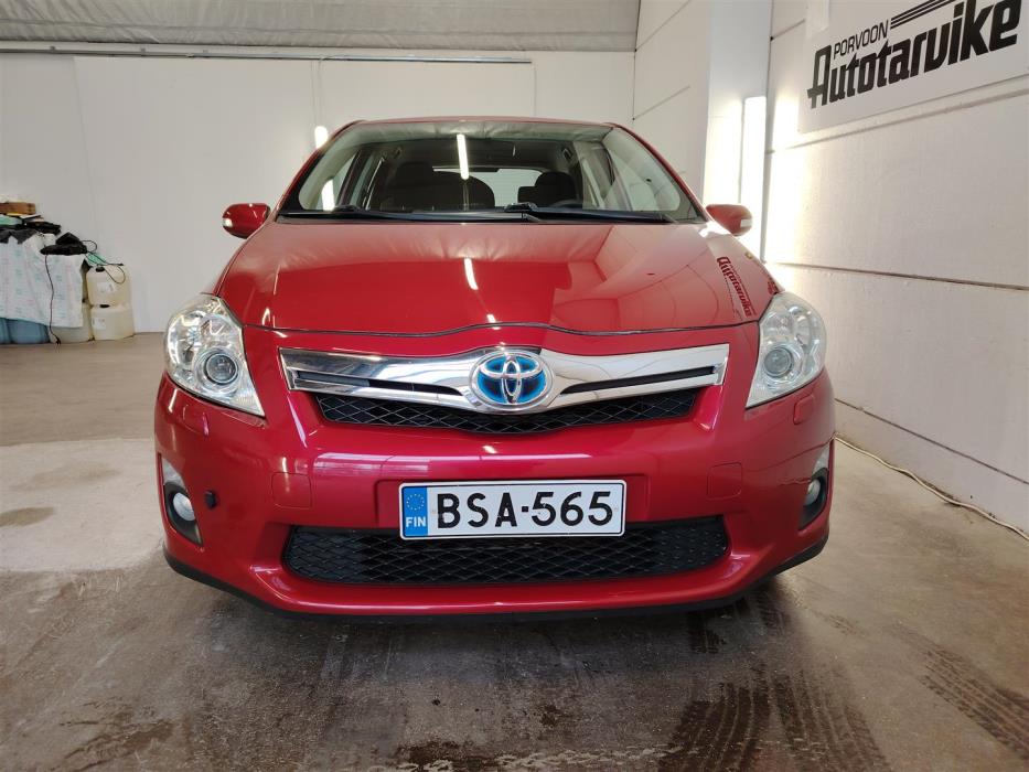 TOYOTA AURIS 2012