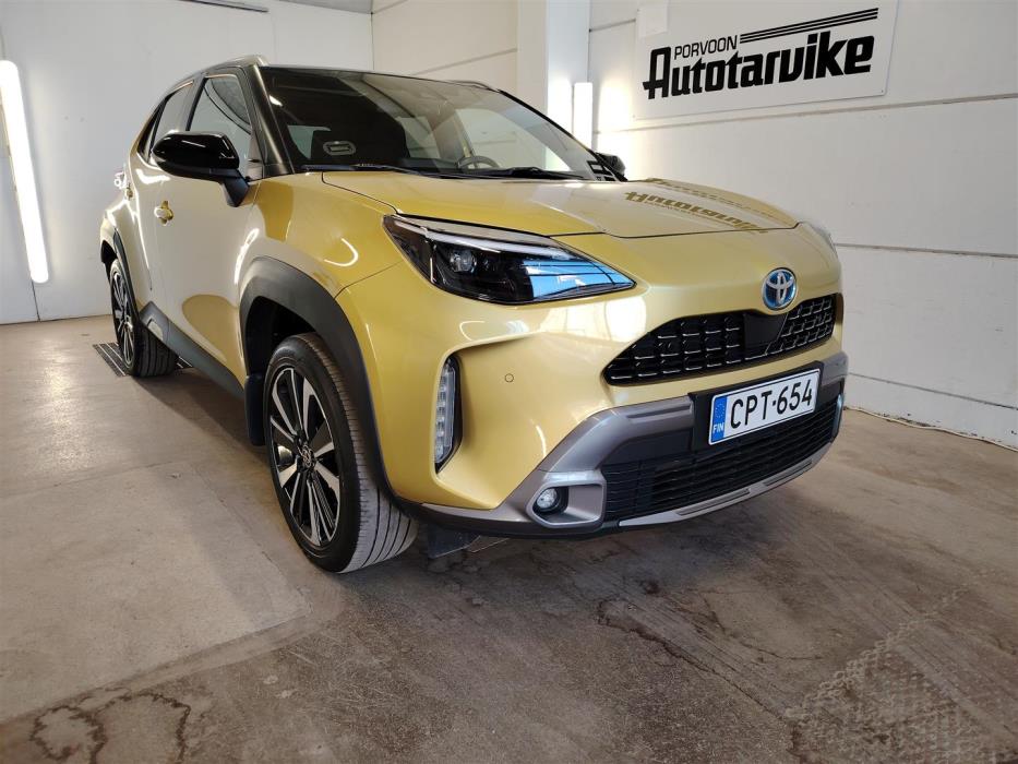 TOYOTA Yaris Cross 2021