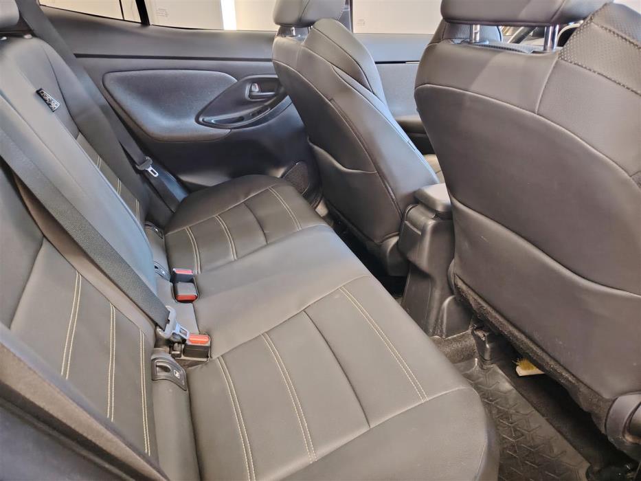 TOYOTA Yaris Cross 2021