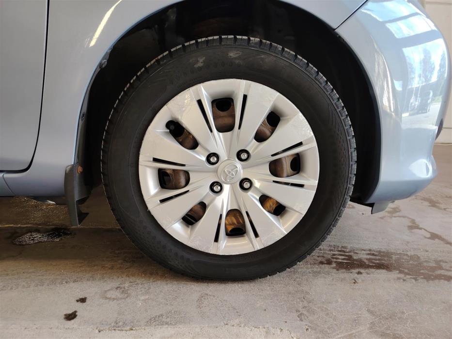 TOYOTA YARIS 2012