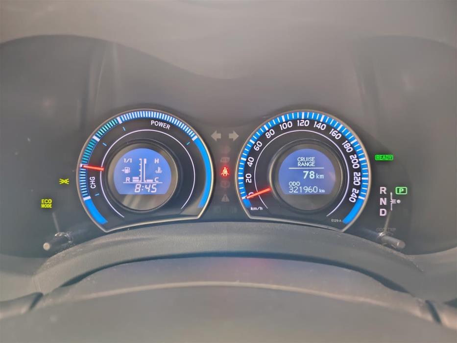 TOYOTA AURIS 2011