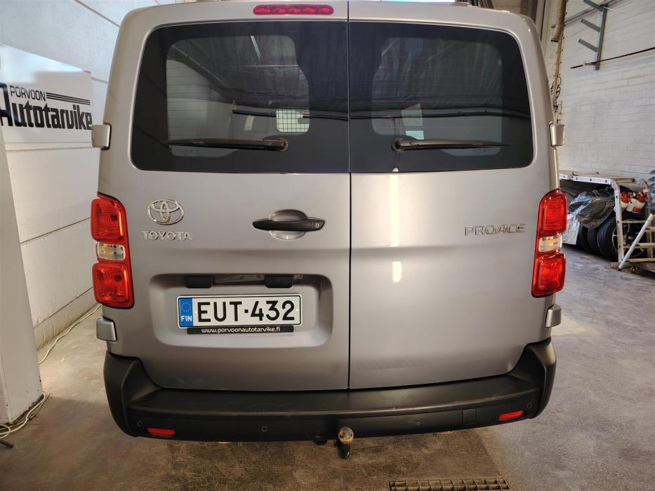 TOYOTA PROACE 2023