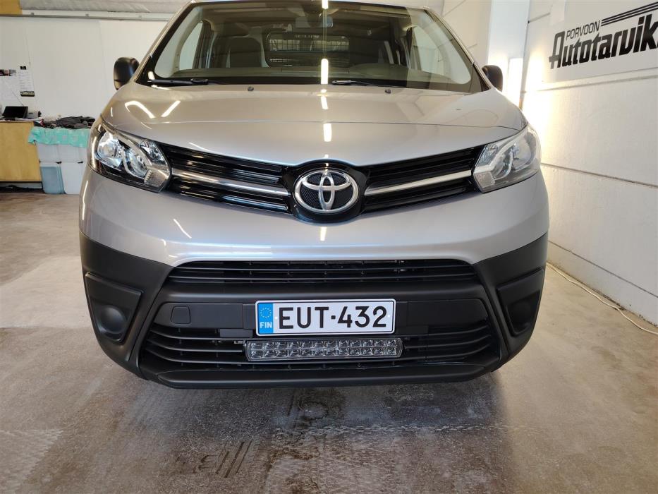 TOYOTA PROACE 2023