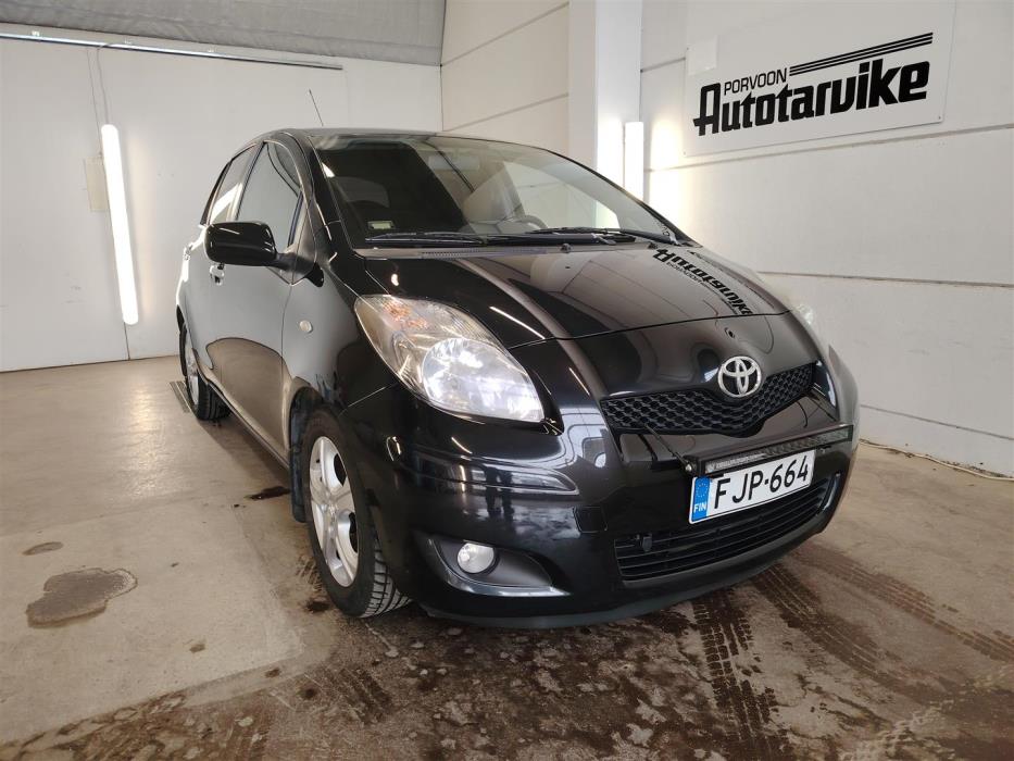 TOYOTA YARIS 2010