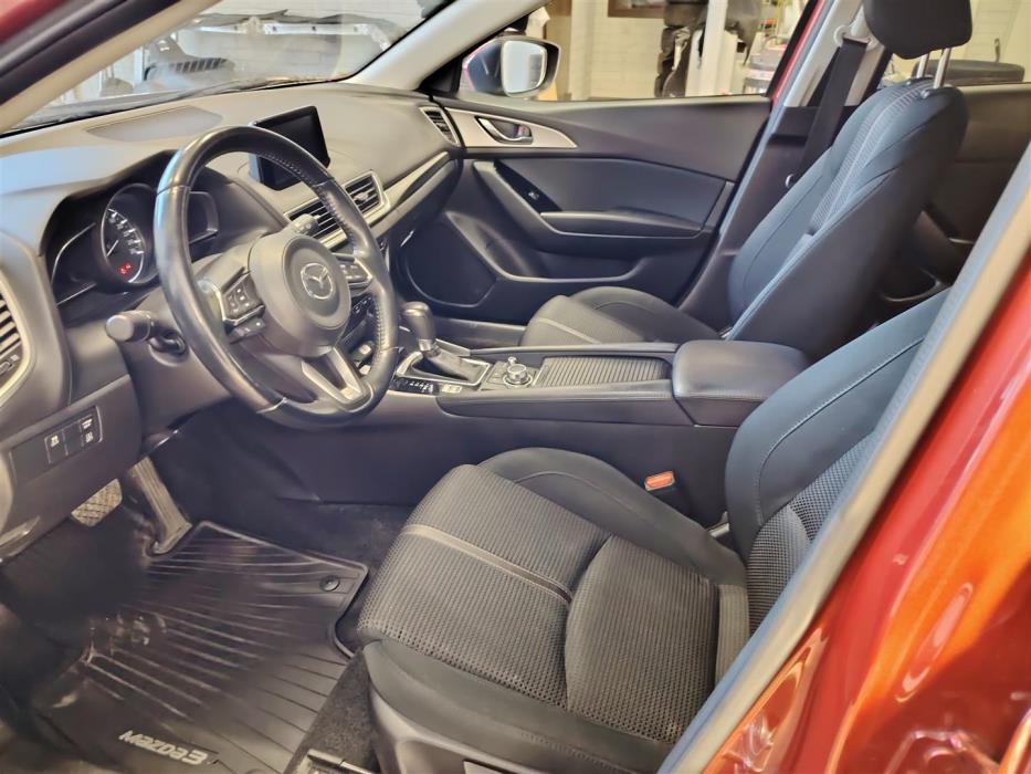 MAZDA MAZDA3 2018