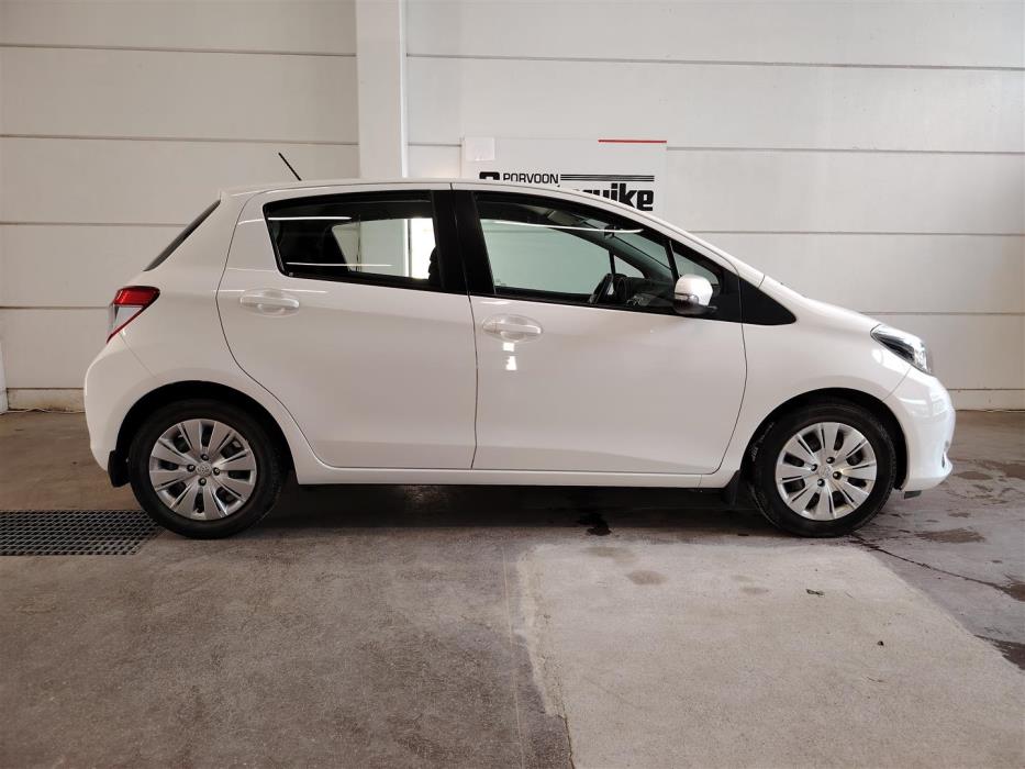 TOYOTA YARIS 2013