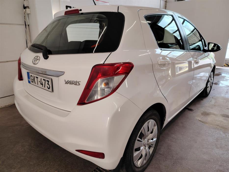 TOYOTA YARIS 2013