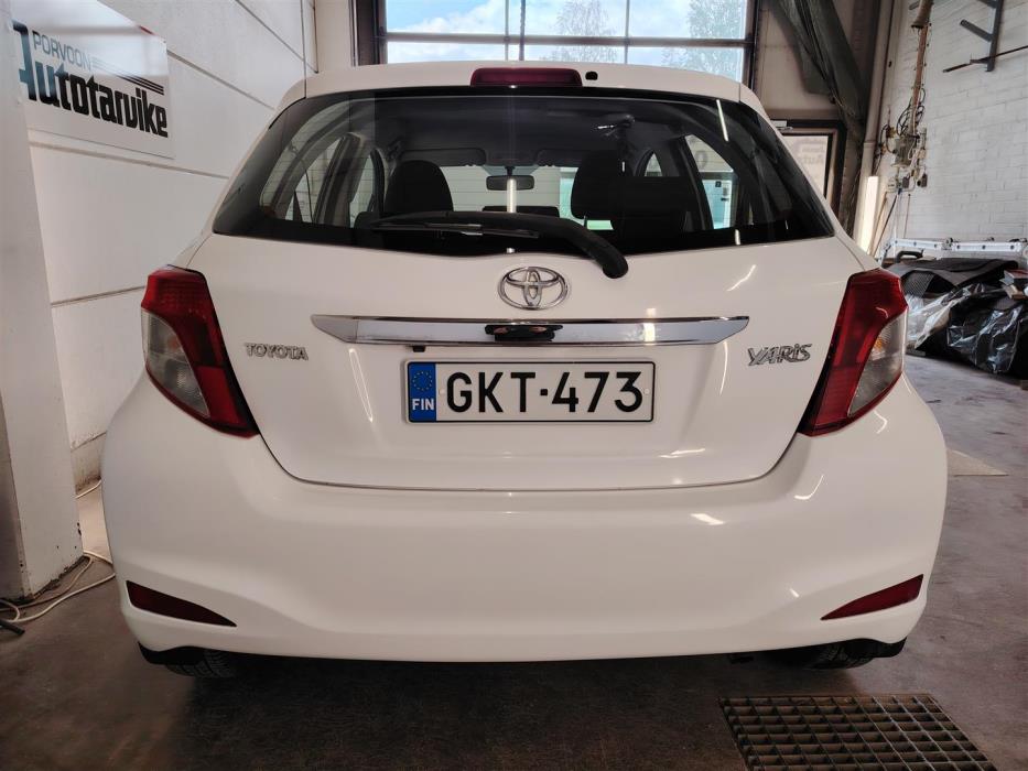 TOYOTA YARIS 2013