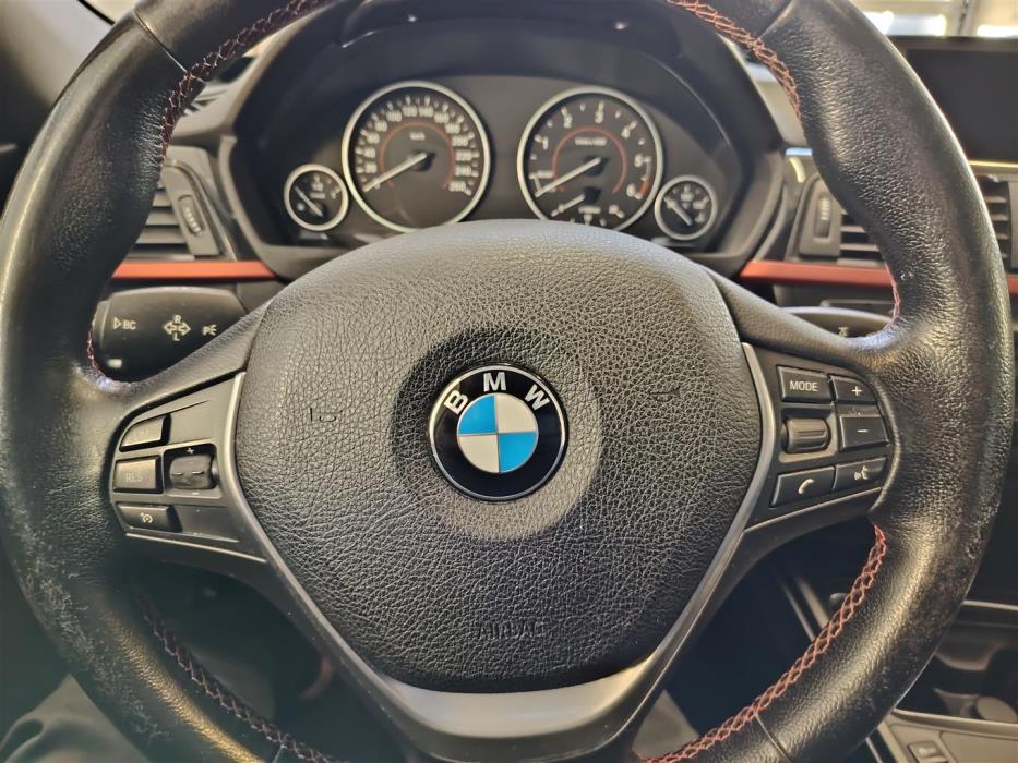 BMW 320 Gran Turismo 2016