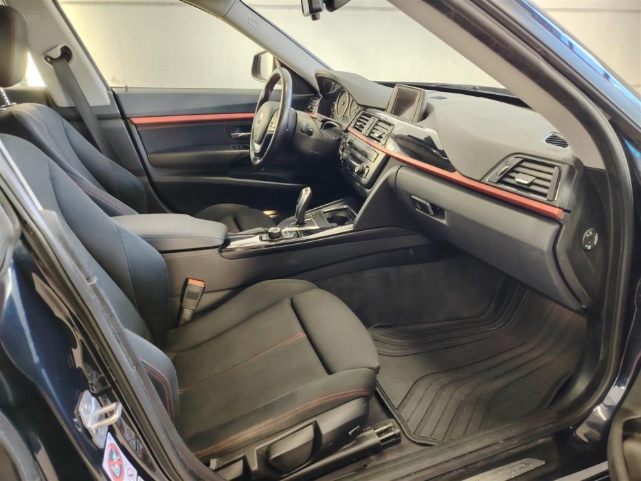 BMW 320 Gran Turismo 2016