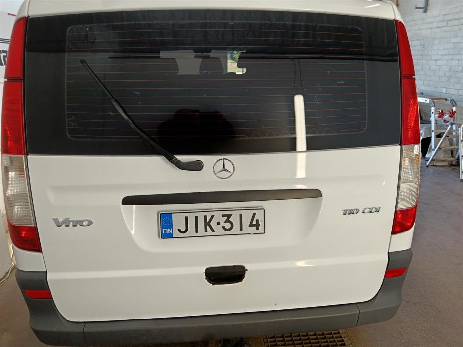 MERCEDES-BENZ VITO 2011