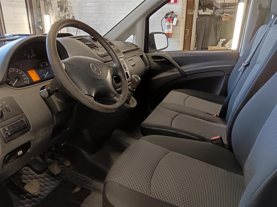 MERCEDES-BENZ VITO 2011