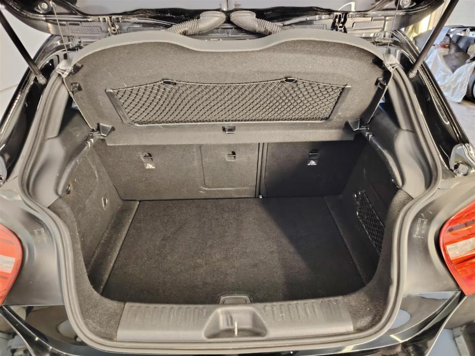 MERCEDES-BENZ A 2013