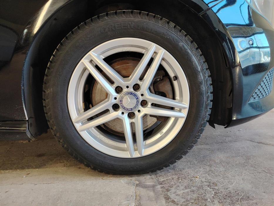 MERCEDES-BENZ A 2013