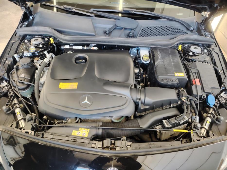 MERCEDES-BENZ A 2013