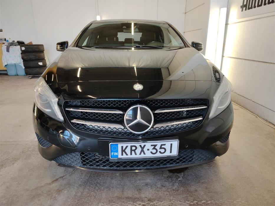 MERCEDES-BENZ A 2013