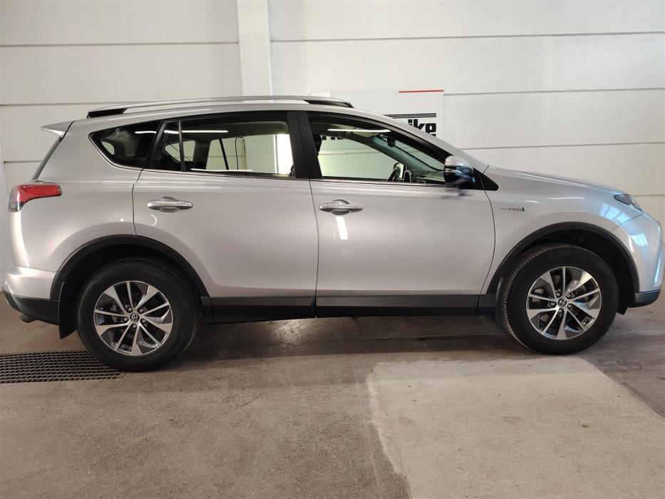 TOYOTA RAV4 2017