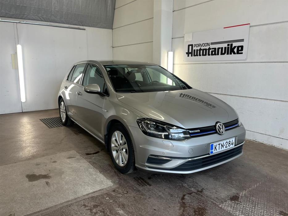 VOLKSWAGEN GOLF 2019