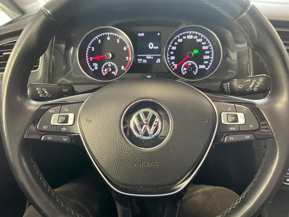 VOLKSWAGEN GOLF 2019