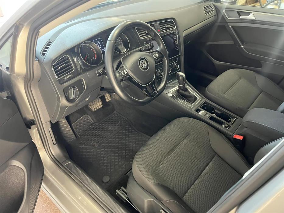 VOLKSWAGEN GOLF 2019