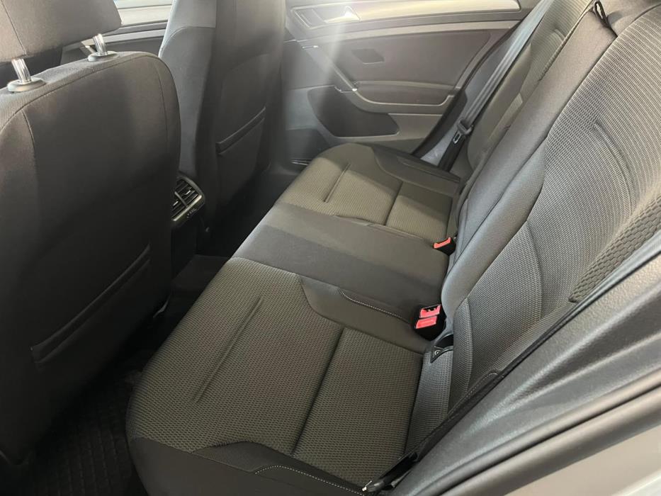 VOLKSWAGEN GOLF 2019
