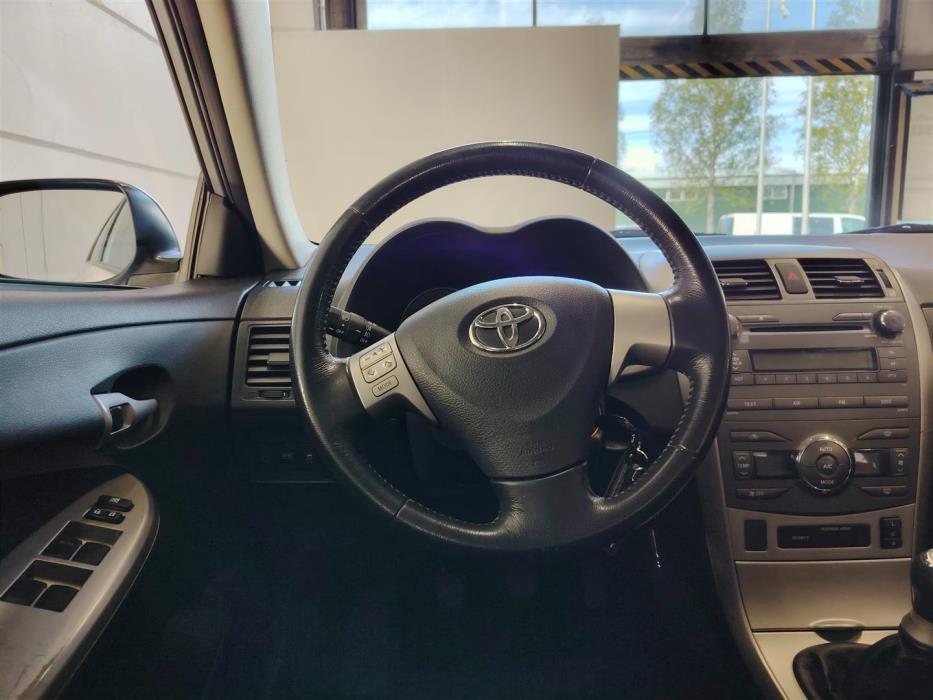 TOYOTA COROLLA 2008