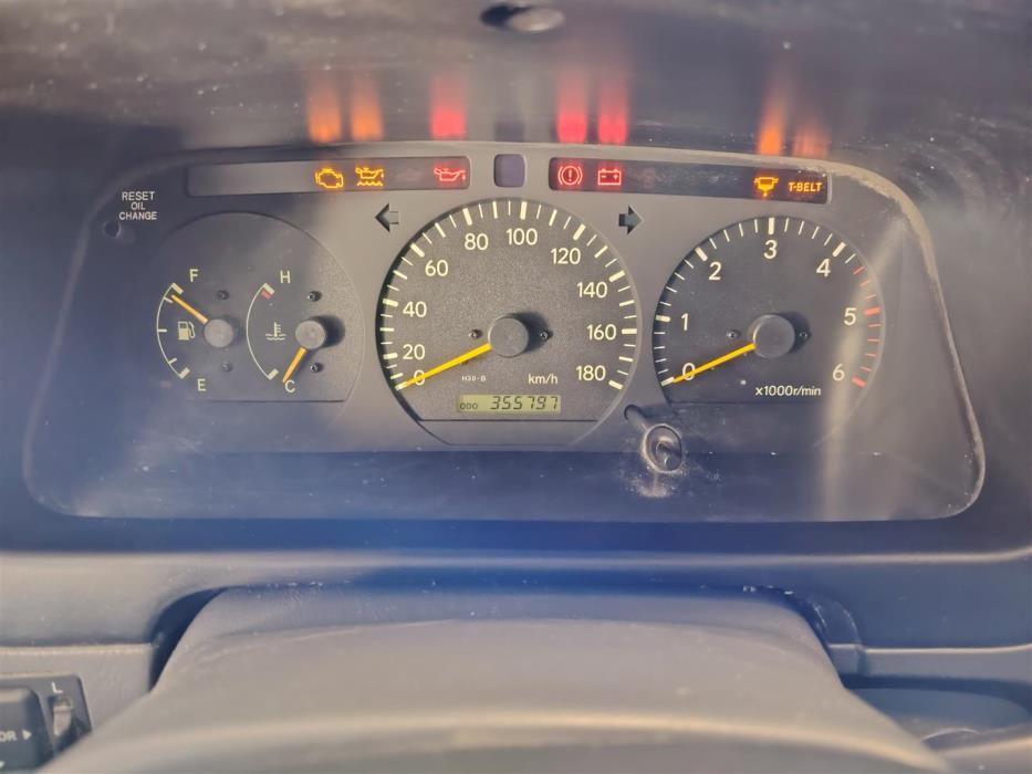 TOYOTA HIACE 2008