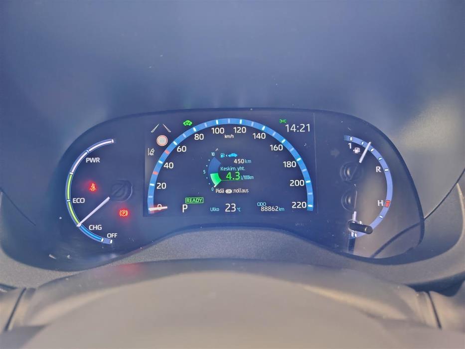TOYOTA Yaris Cross 2022
