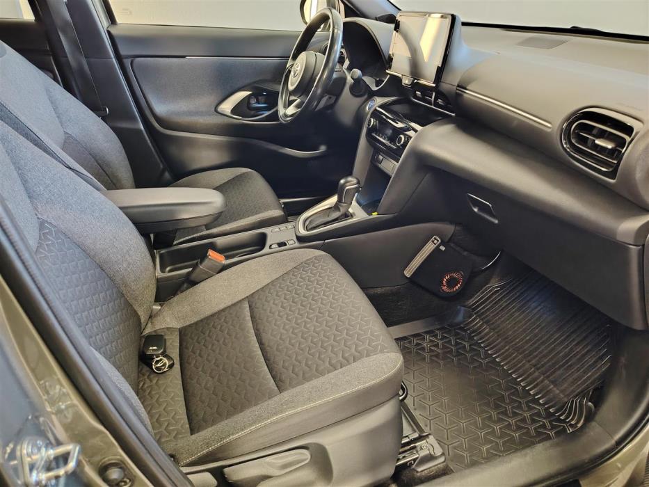 TOYOTA Yaris Cross 2022