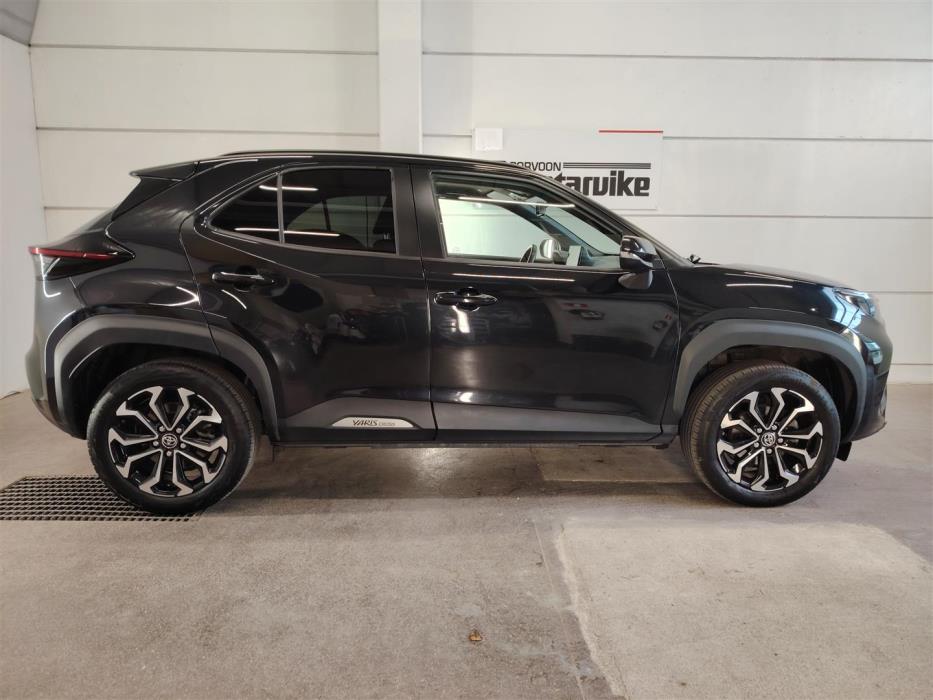 TOYOTA Yaris Cross 2024
