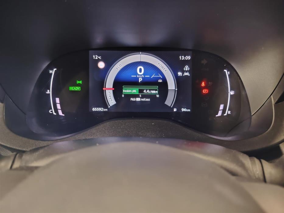 TOYOTA Yaris Cross 2024