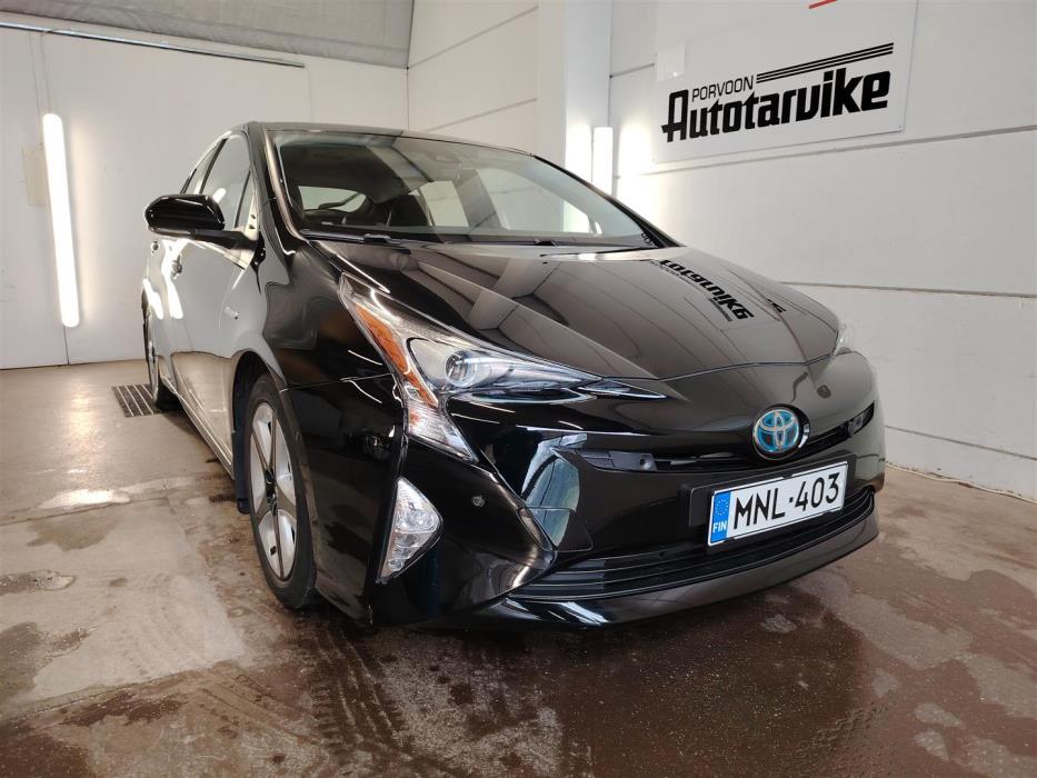 TOYOTA PRIUS 2018