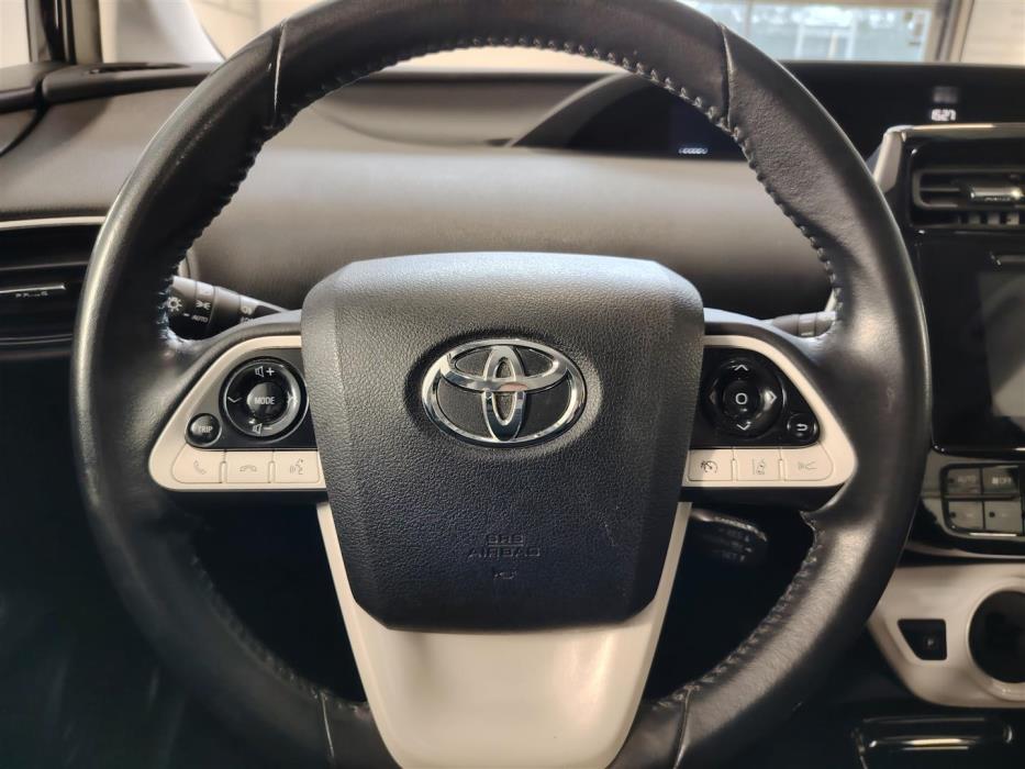 TOYOTA PRIUS 2018