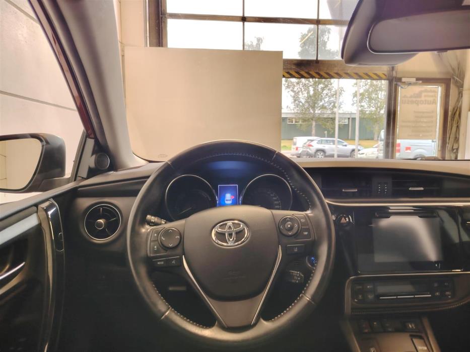 TOYOTA AURIS 2019